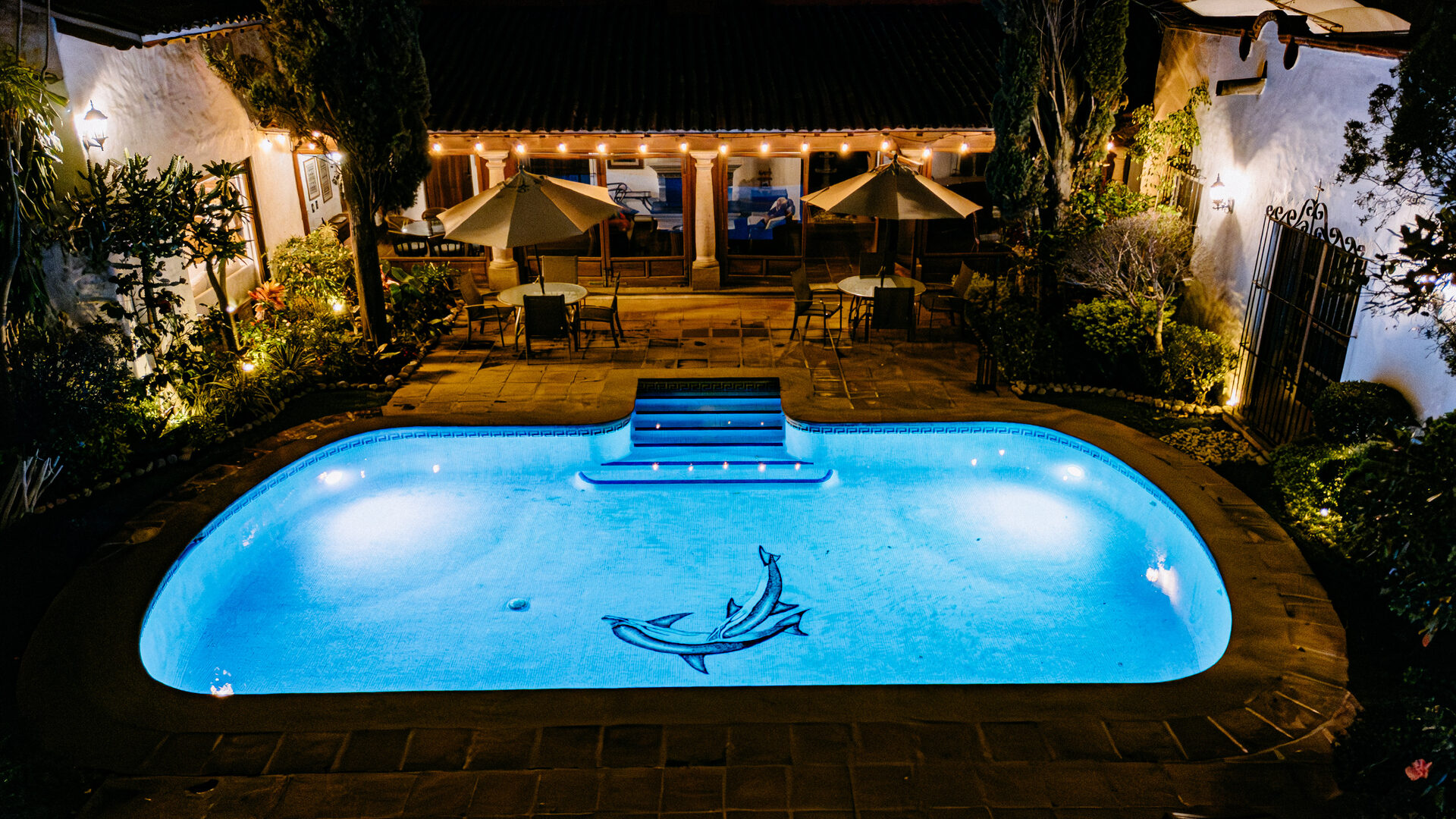 Exterior & Alberca — Quinta La Jolla