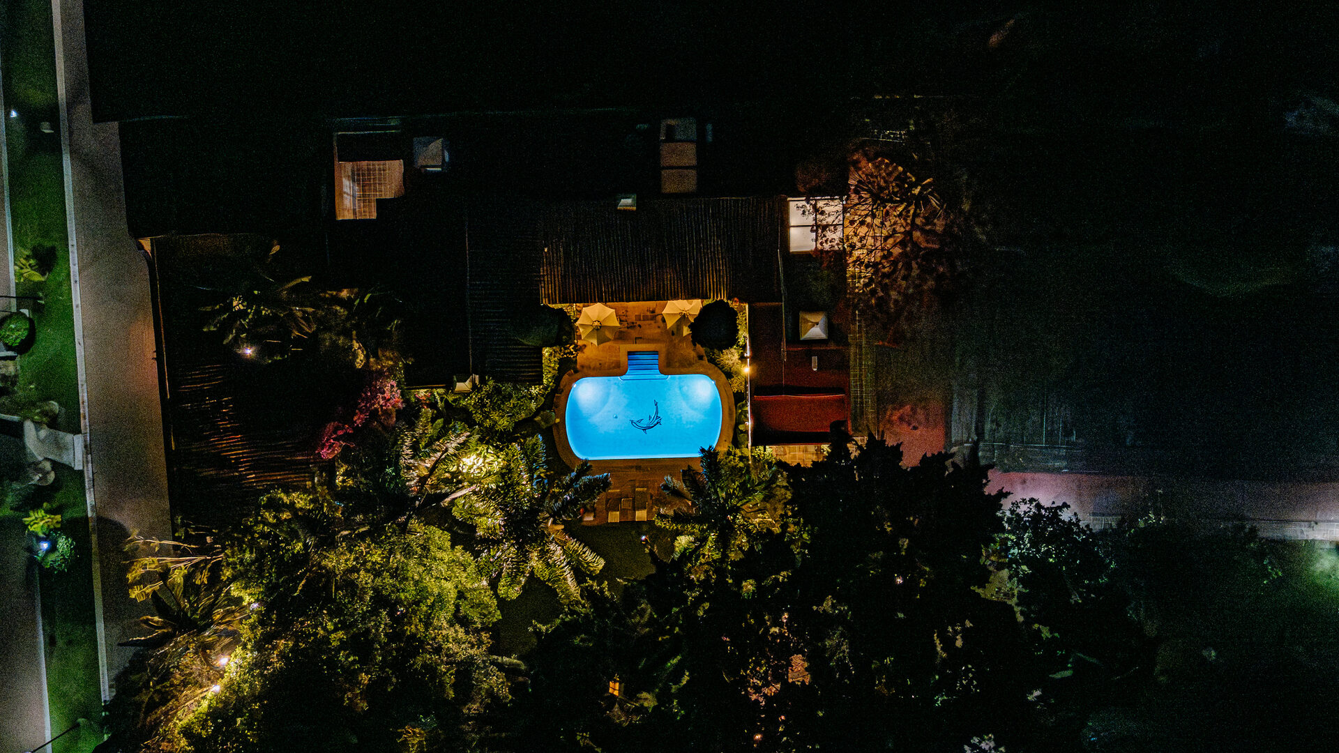 Exterior & Alberca — Quinta La Jolla