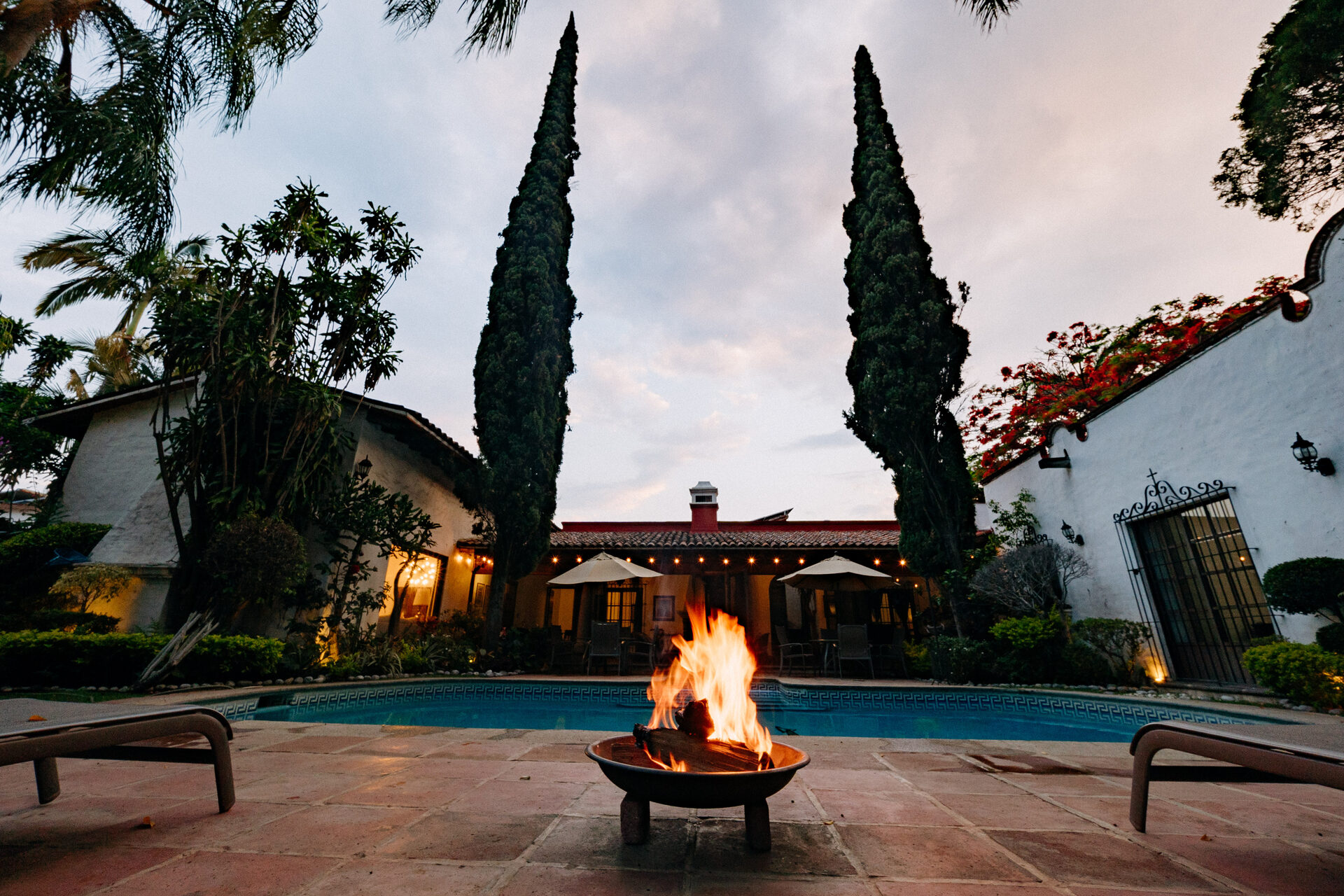 Exterior & Alberca — Quinta La Jolla