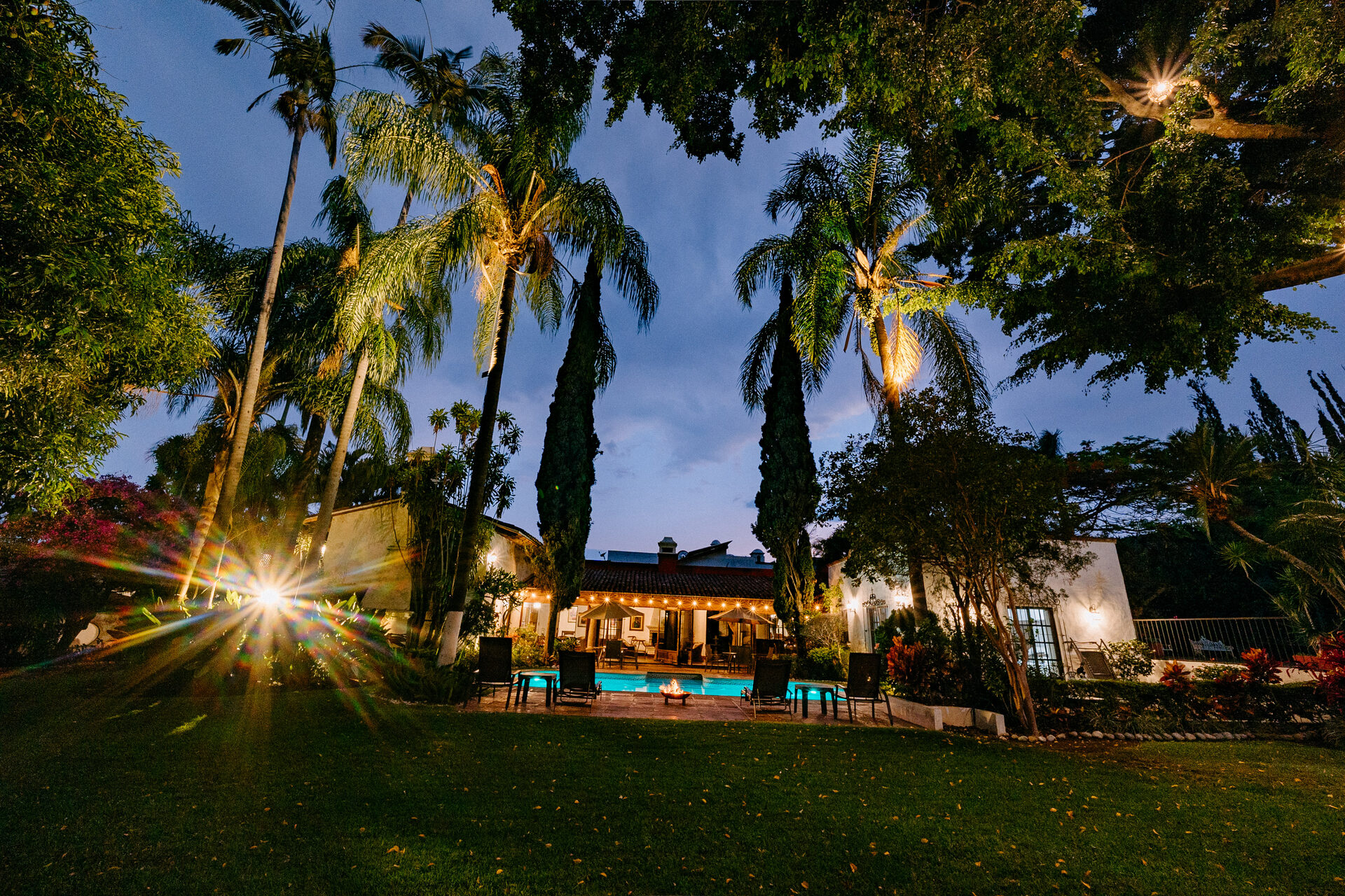 Exterior & Alberca — Quinta La Jolla