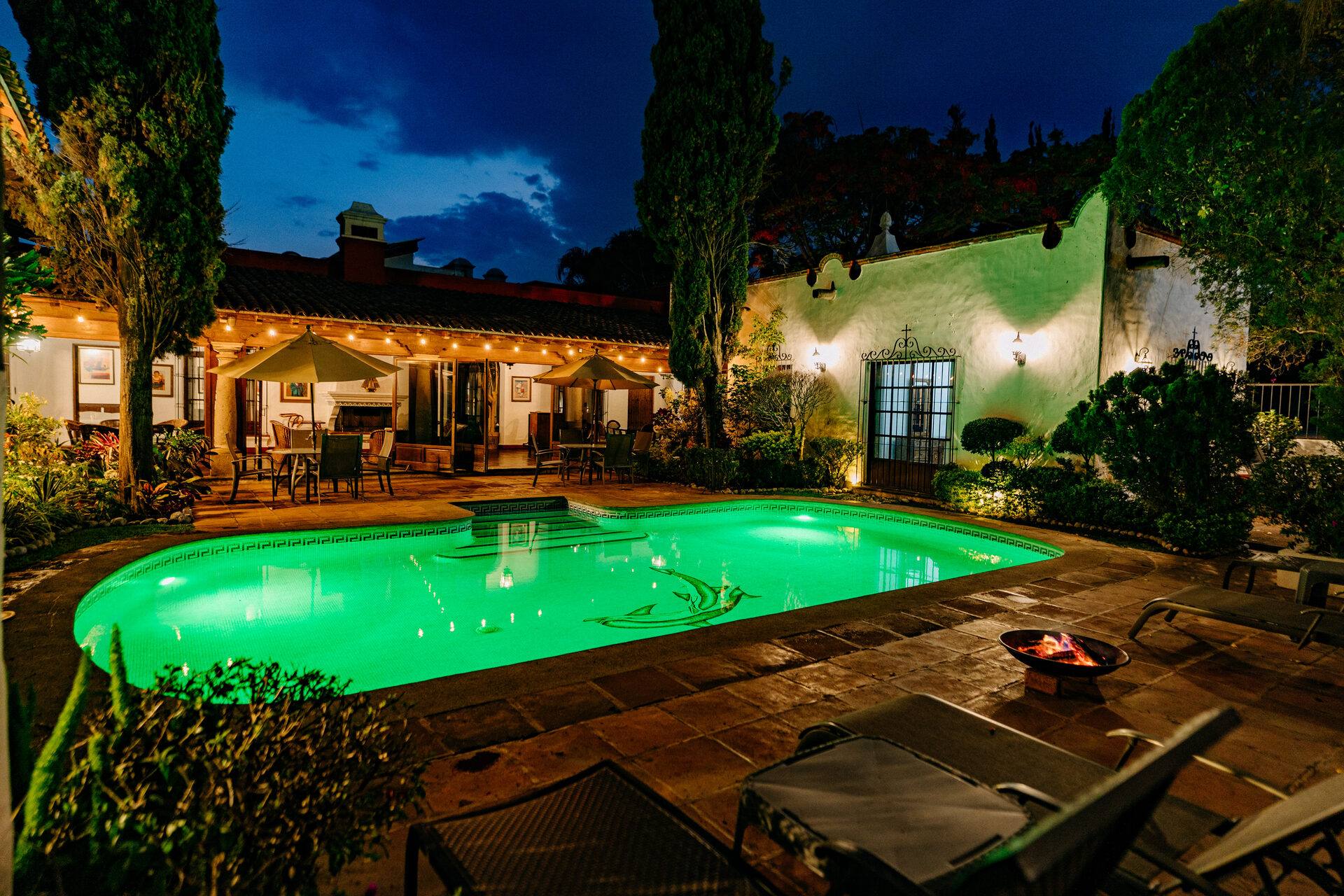 Exterior & Alberca — Quinta La Jolla