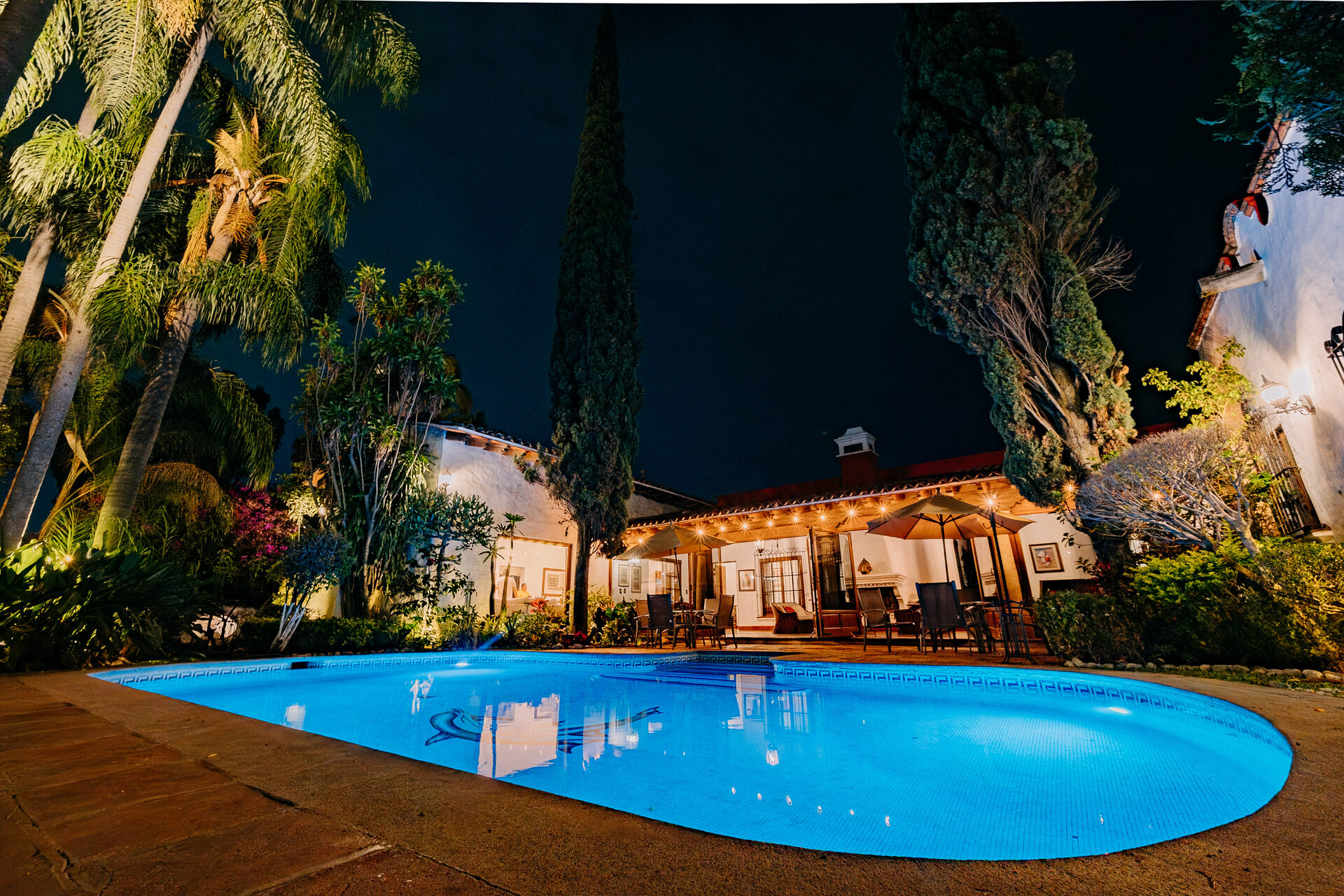 Exterior & Alberca — Quinta La Jolla
