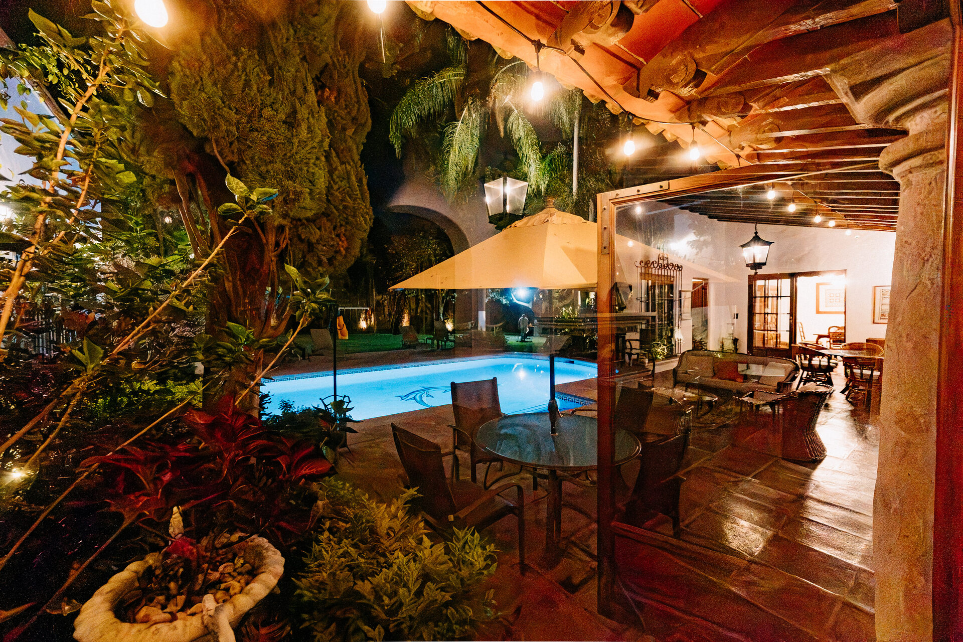 Exterior & Alberca — Quinta La Jolla